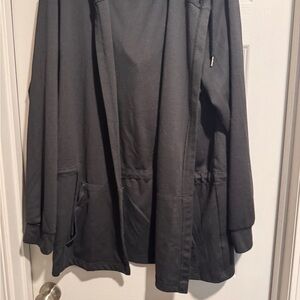 Women’s Black Hooded Utility Jacket with Front Pockets
